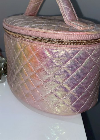 Pembe Parlak İthal Makyaj Çantası - Görsel 2