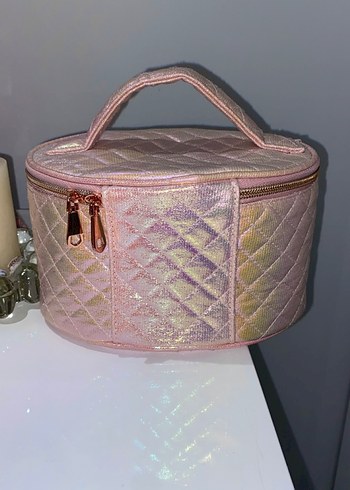 Pembe Parlak İthal Makyaj Çantası - Görsel 3