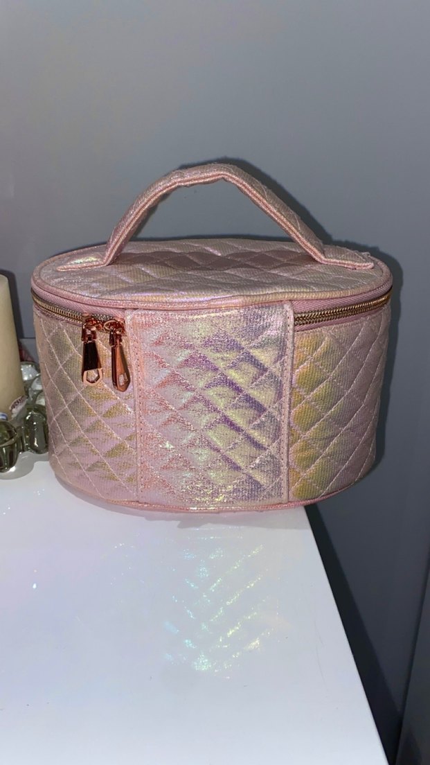 Pembe Parlak İthal Makyaj Çantası - Görsel 3