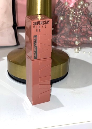 Maybelline Likit Parlak Ruj 35 CHEEKY - Görsel 2