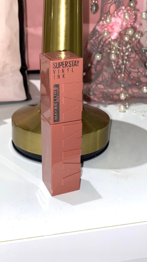 Maybelline Likit Parlak Ruj 35 CHEEKY - Görsel 2