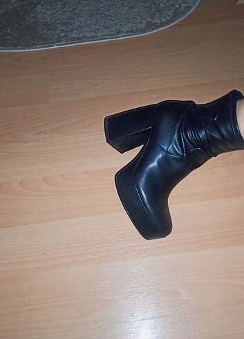 36 Beden siyah Renk Bershka platform bot