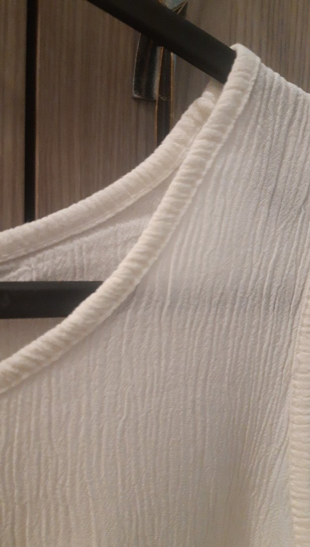 Dantel Detaylı Beyaz Kolsuz Bluz - Görsel 4