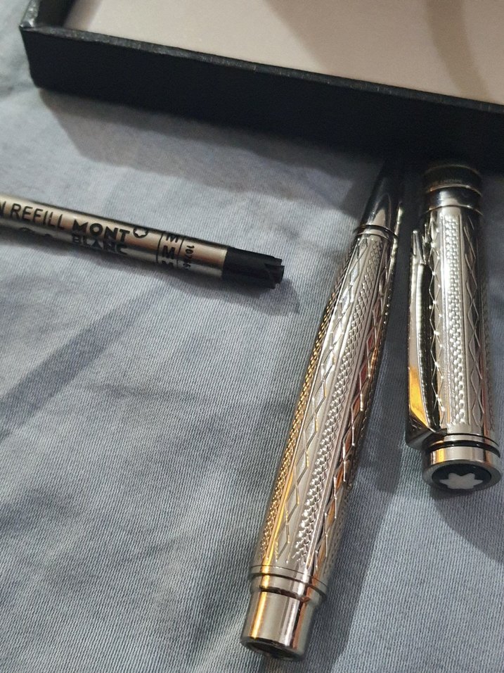 Montblanc Tükenmez kalem - Görsel 4