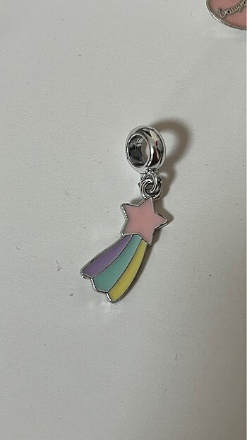 Diğer Pandora charm bileklik charmı