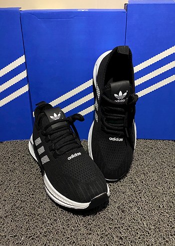 Adidas Siyah Su Geçirmez Spor Ayakkabı