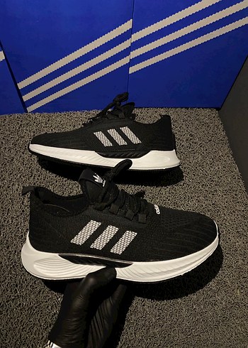 Adidas Adidas Siyah Su Geçirmez Spor Ayakkabı