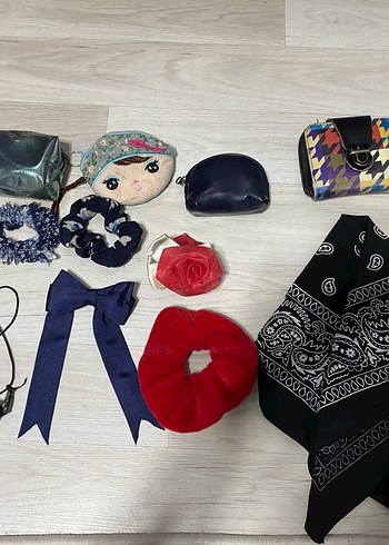 Diğer Cuzdam Toka Bandana Aksesuar Seti