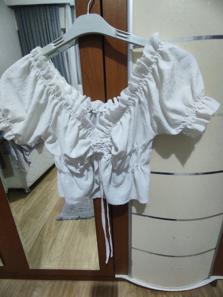 Beyaz Keten Fırfırlı Mini Bluz - Görsel 2