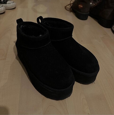 Ugg Ugg platform