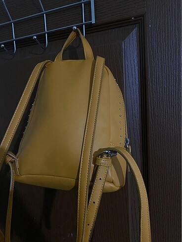 Beden sarı Renk Pull&Bear sarı küçük sırt çantası