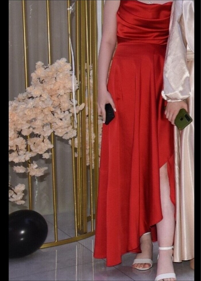 kırmızı saten yırtmaçlı abiye / elbise / mezuniyet elbisesi - Görsel 3