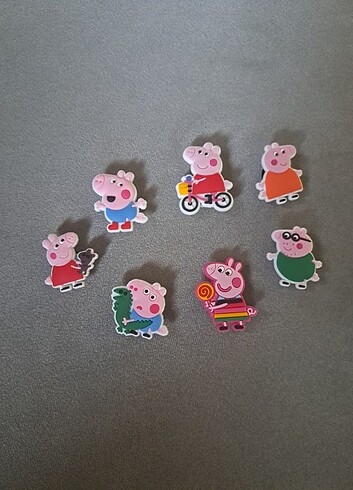 PEPPA PİG CROCS JİBBİTZ TERLİK SÜSÜ 