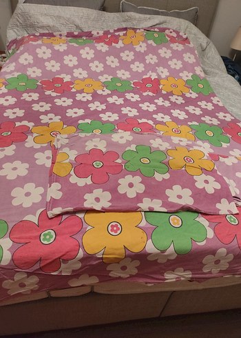 Pastel Pembe Çiçek Desenli Nevresim Takımı