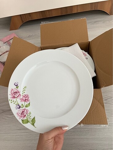 Kütahya porselen servis tabağı