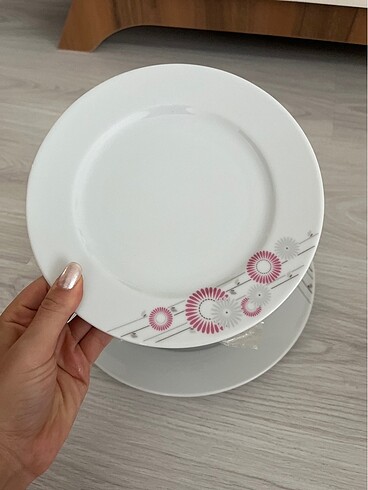 Kütahya Porselen 6 kişilik pasta tabağı seti