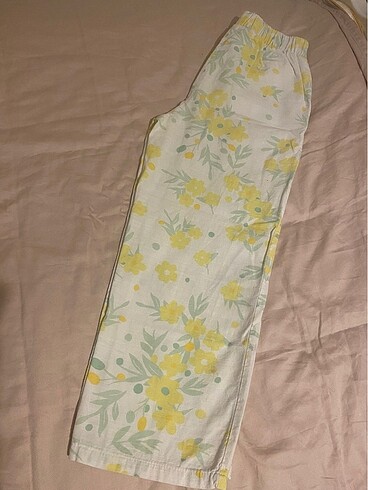 Çiçekli pantalon