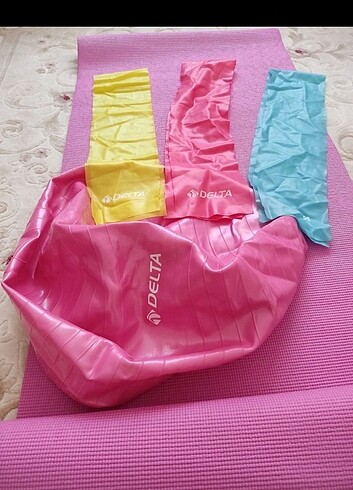 Pilates topu+pilates bandı+pilates halısı 