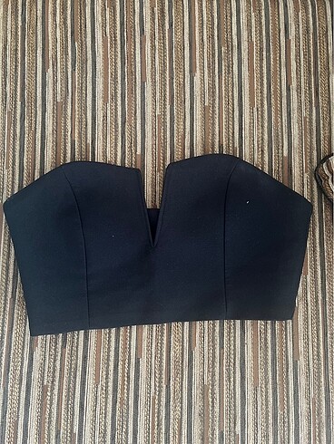 SİYAH CROP