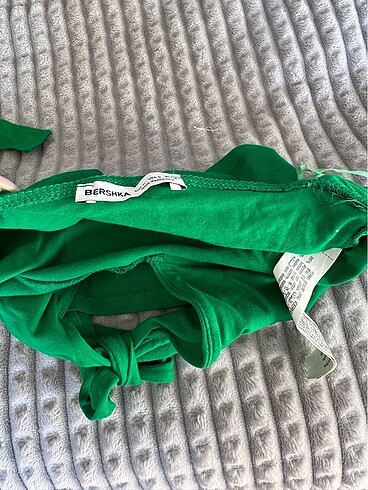 s Beden Bershka crop