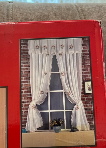 Nakışlı Beyaz Masa Örtüsü - Görsel 3