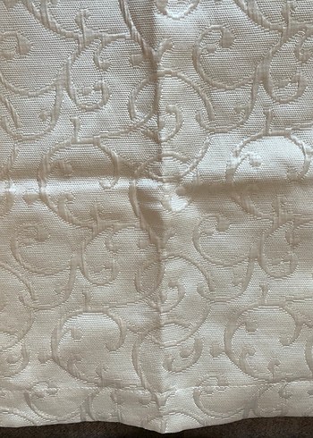 Pul detaylı kırık beyaz yatak örtüsü - Görsel 6