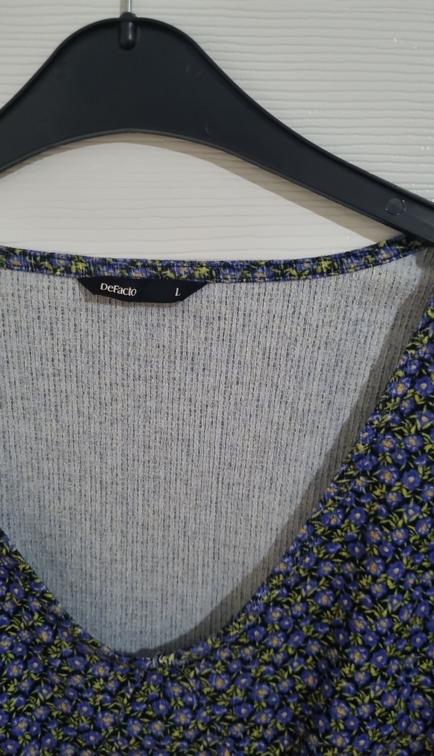 Mavi V Yakalı Uzun Kollu Kadın Bluz - Görsel 2