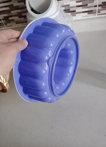 Tupperware Tupperware