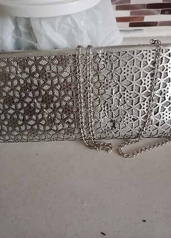 Gece çantası sadece bir kez kullanılmış  - Görsel 4