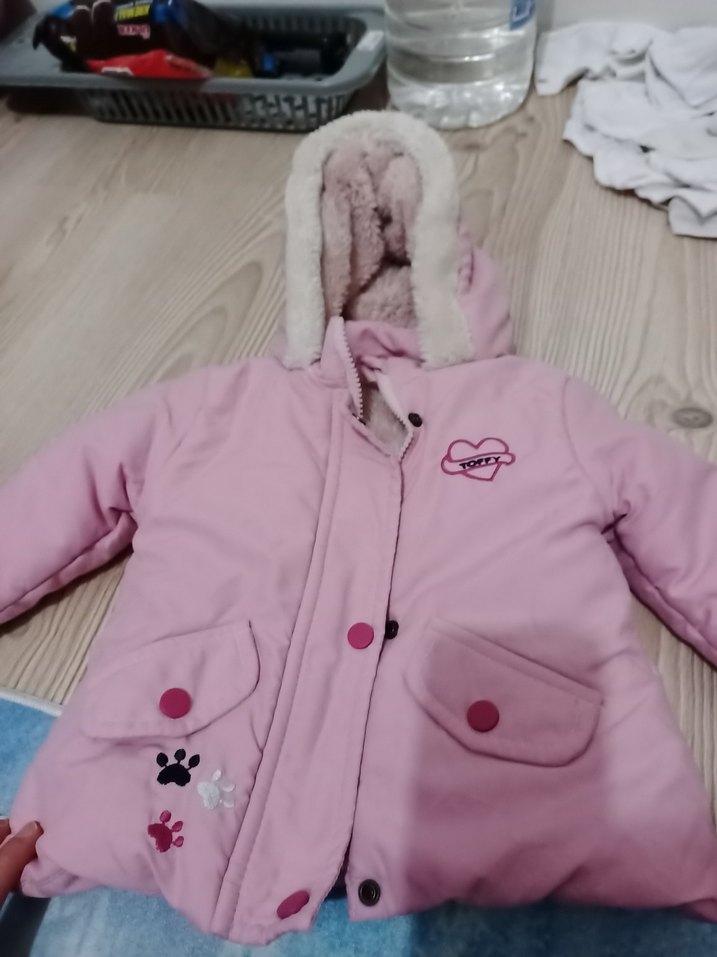 Kürklü Kapüşonlu Pembe Kız Çocuk Mont - Görsel 5