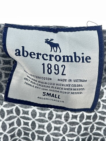 s Beden çeşitli Renk Abercrombie & Fitch Bluz %70 İndirimli.
