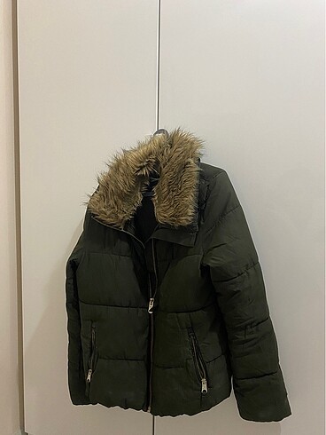 Bershka mont