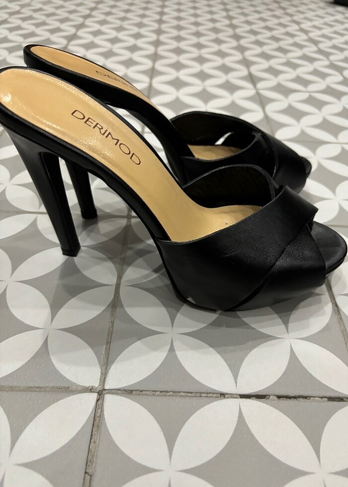 Derimod siyah platform terlik - Görsel 2