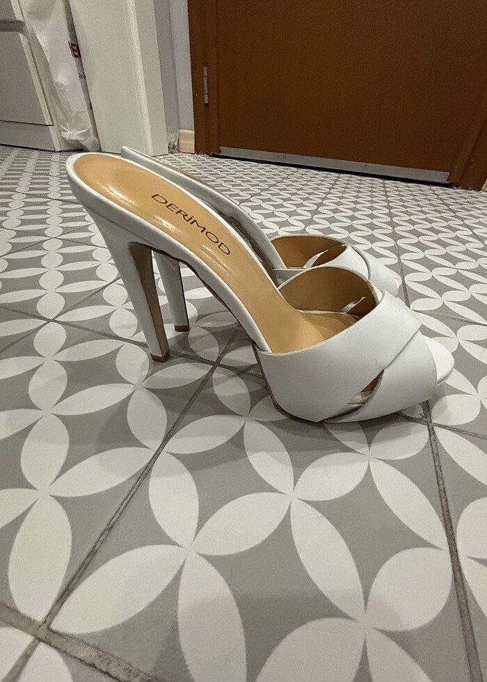 Derimod platform beyaz terlik - Görsel 2