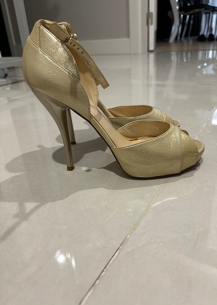 Ninewest 39 numara burnu açık bilekten bağlamalı topuklu ayakkab - Görsel 2