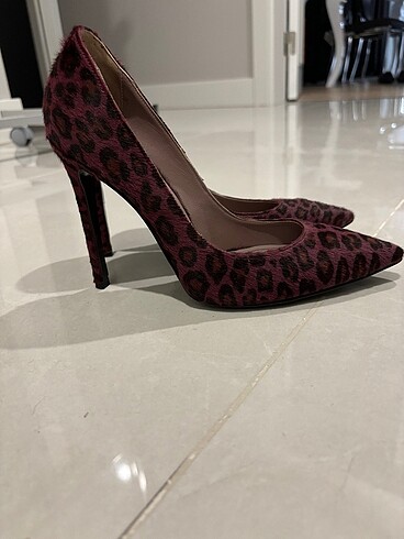 Desa Desa deri , yeni , bordo siyah leopar tüylü kumaş , 39 numara ,