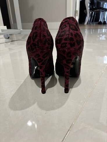 Desa deri , yeni , bordo siyah leopar tüylü kumaş , 39 numara , - Görsel 5