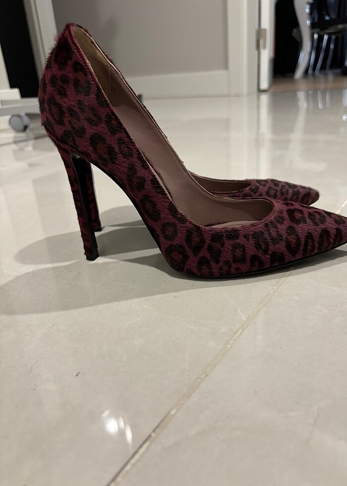 Desa deri , yeni , bordo siyah leopar tüylü kumaş , 39 numara , - Görsel 2