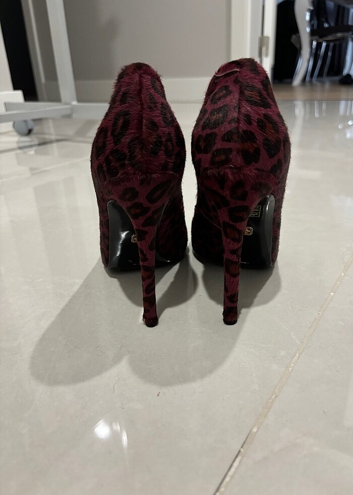 Desa deri , yeni , bordo siyah leopar tüylü kumaş , 39 numara , - Görsel 5