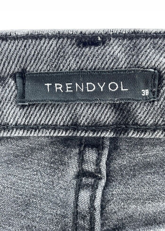 Trendyol & Milla Jean / Kot Şort %70 İndirimli. - Görsel 4