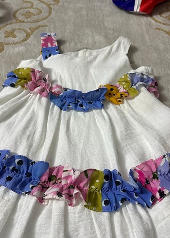 Kız Çocuk Beyaz Nakışlı Fırfırlı Elbise - Görsel 2