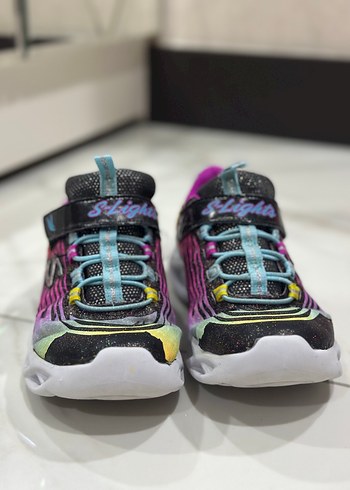 Skechers Kız Çocuk Renkli Bağcıksız Spor Ayakkabı