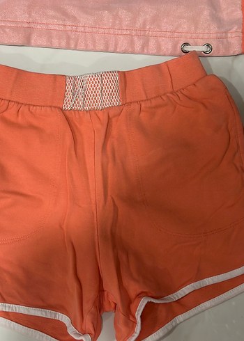 Pembe Kapüşonlu Kolsuz Kız Yeleği ve şort takımı - Görsel 2