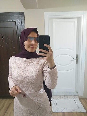 Dantelli pudra pembe elbise