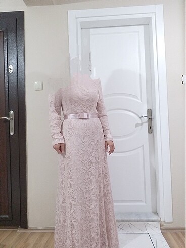 l Beden Dantelli pudra pembe elbise