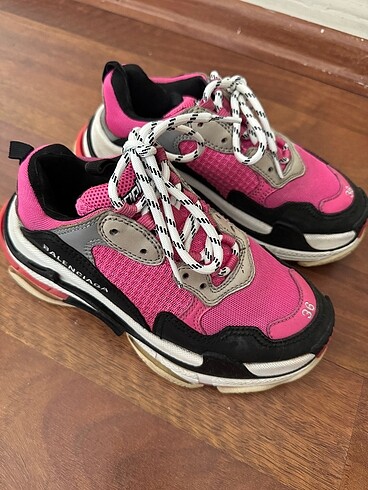 Balenciaga triple s