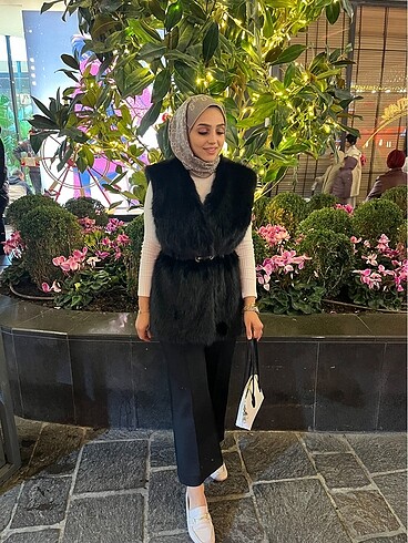 diğer Beden Angora Siyah Kürk Yelek