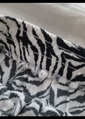 Gri Zebra Desenli Fırfırlı Mini Etek - Görsel 3