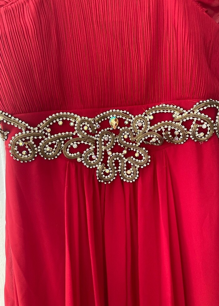 Kırmızı abiye - Görsel 2