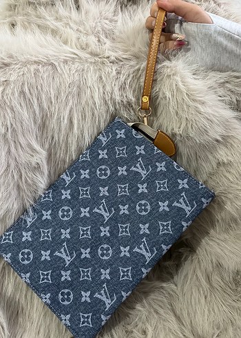 Beymen Louis Vuitton Monogramli Mavi El Cantasi
